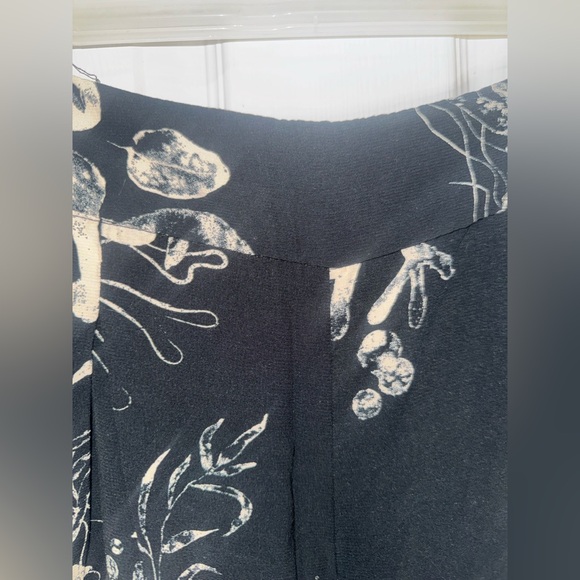 A New Day Flowy Pants - Picture 6 of 8